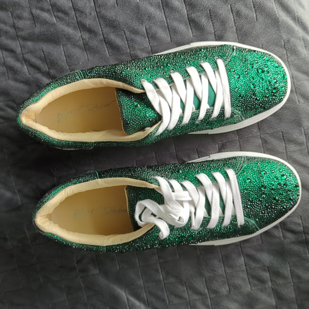 Betsy Johnson Sidney, Emerald, size 10